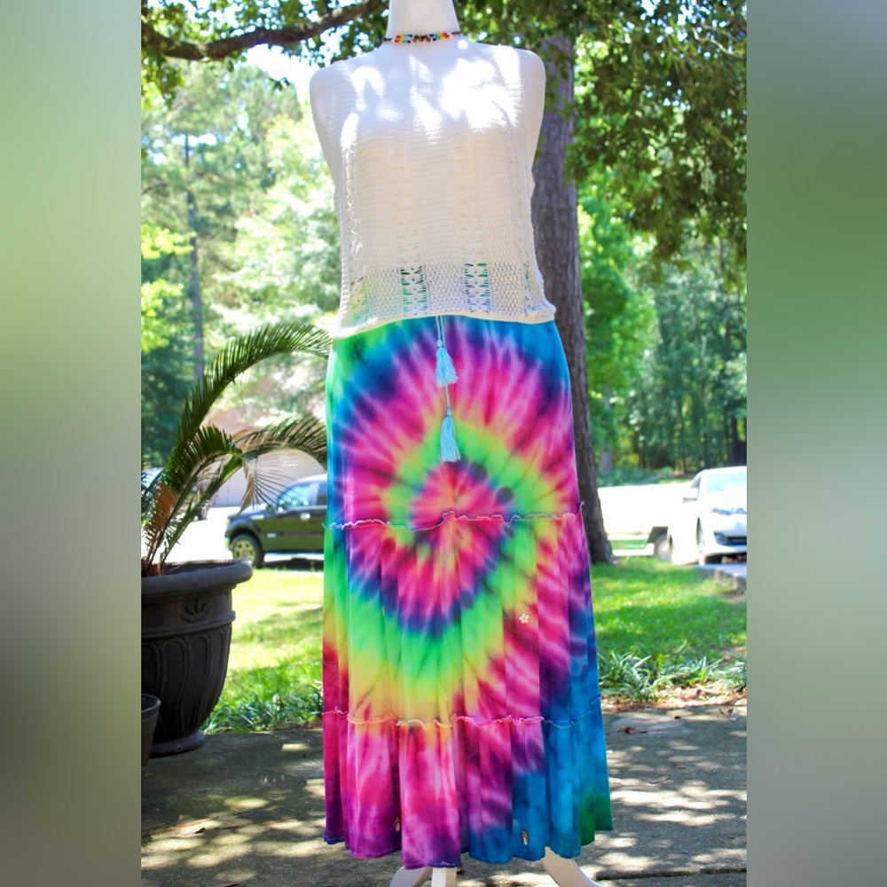 Tie Dye Skirt set size L Gypsie Blu hand dyed hand sown embroidery appliqué NWT